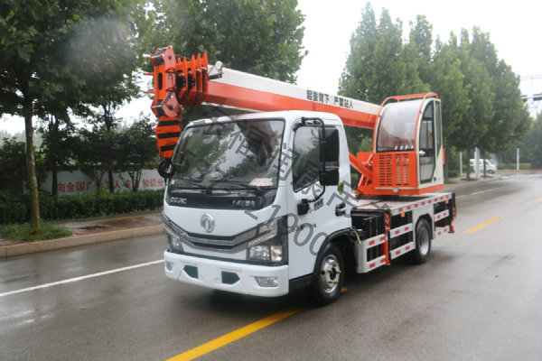 藍牌K5噸汽車吊 東風多利卡